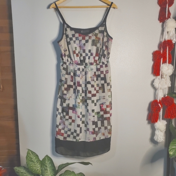 Lane Bryant Dresses & Skirts - Lane Bryant geometric dress size 14/16